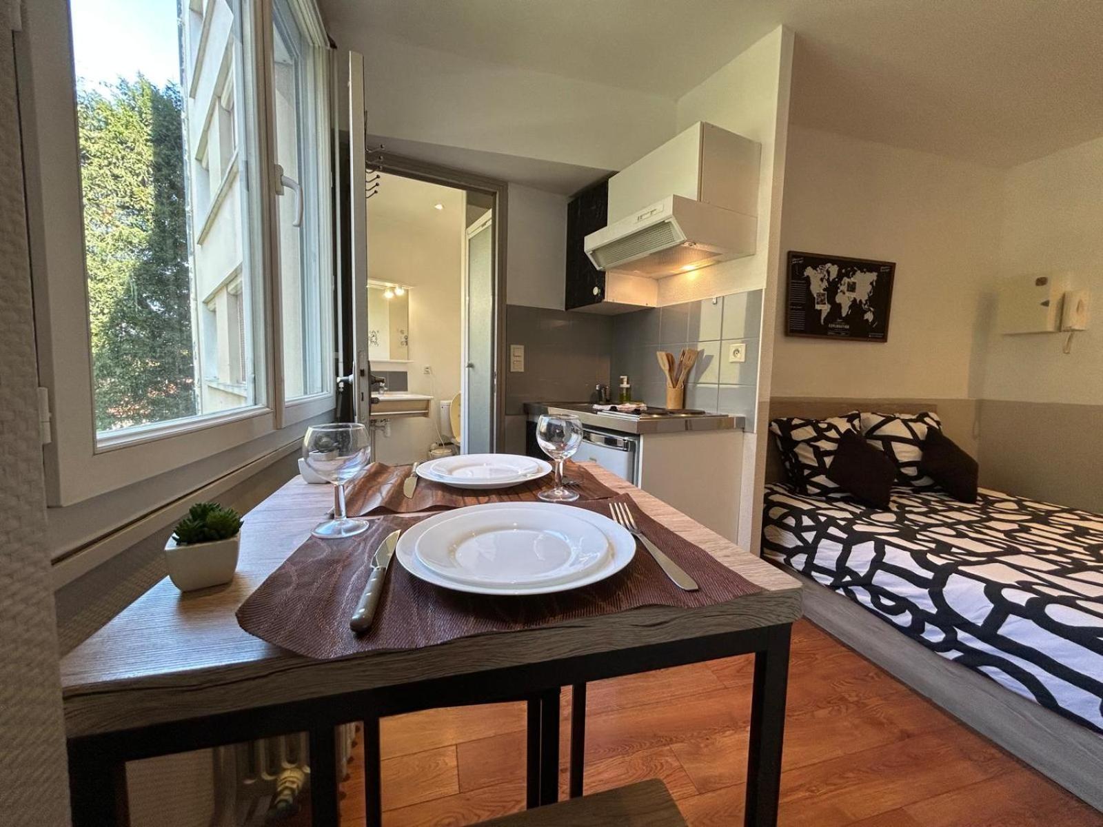 Studio 96 - Wi Fi Fibre - Residence Beausejour - Proche Centre Ville Troyes Esterno foto